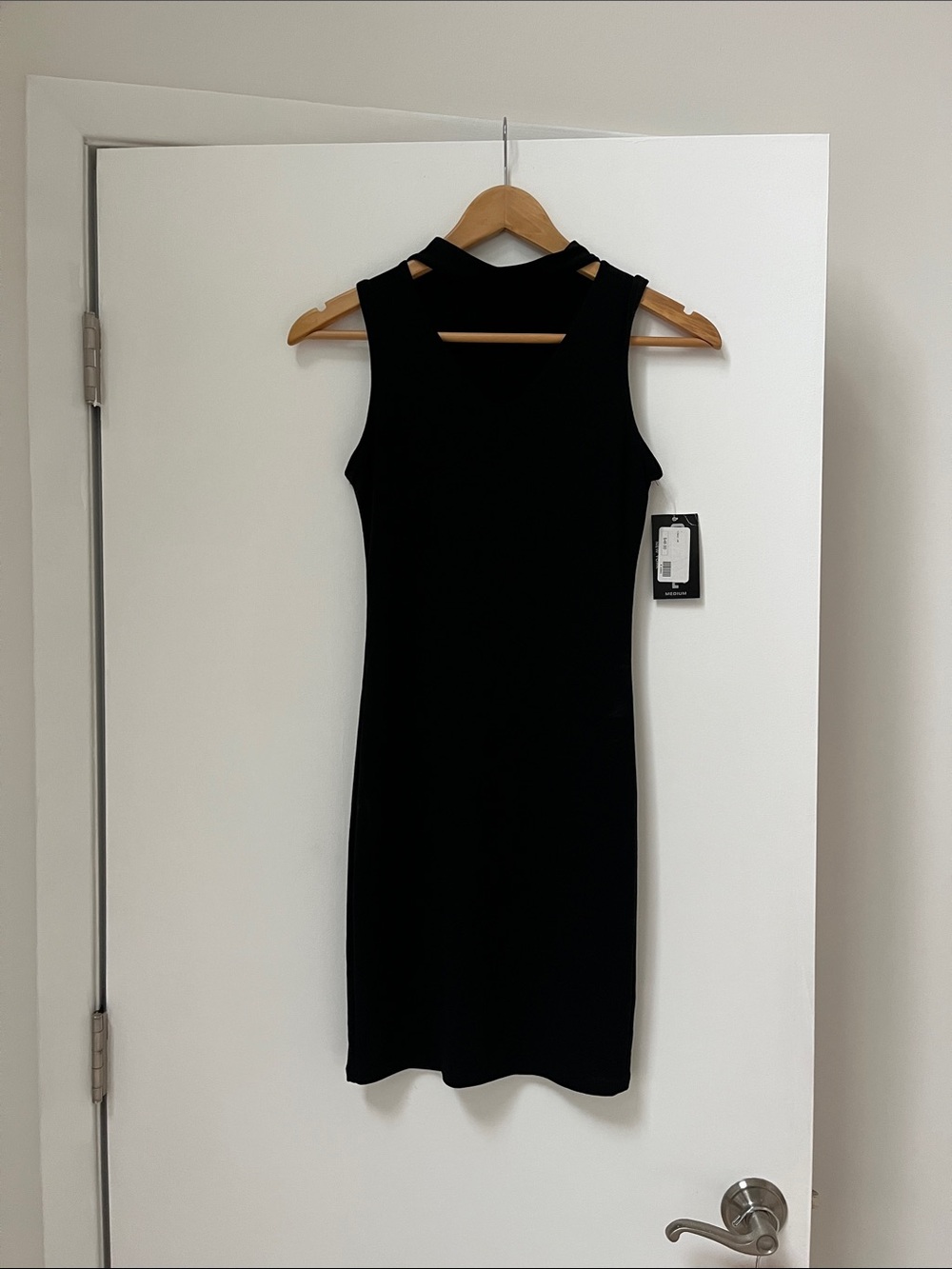 Sleeveless Black Bodycon Dress